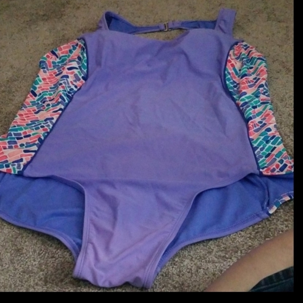 Ladies one piece bathing suit
